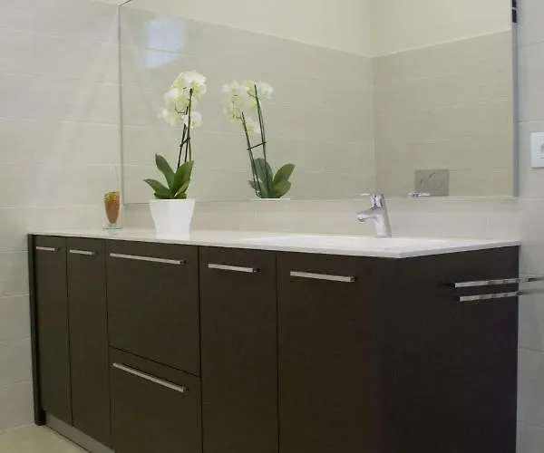 Thomas Semesterbostad