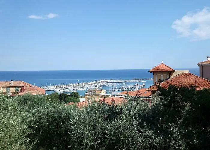 Thomas Semesterbostad Imperia