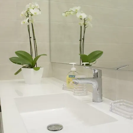 Thomas * אימפריה